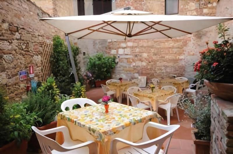 Albergo Duomo Montepulciano Stazione Kültér fotó