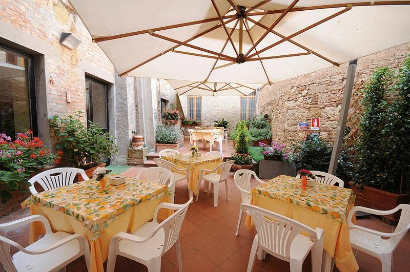 Albergo Duomo Montepulciano Stazione Kültér fotó